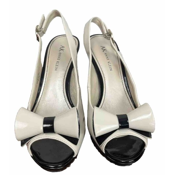 Anne Klein Shoes Slingback 4" Heels Tuxedo Peep Toe Bow Patent Black Cream 7.5 M - Picture 1 of 8